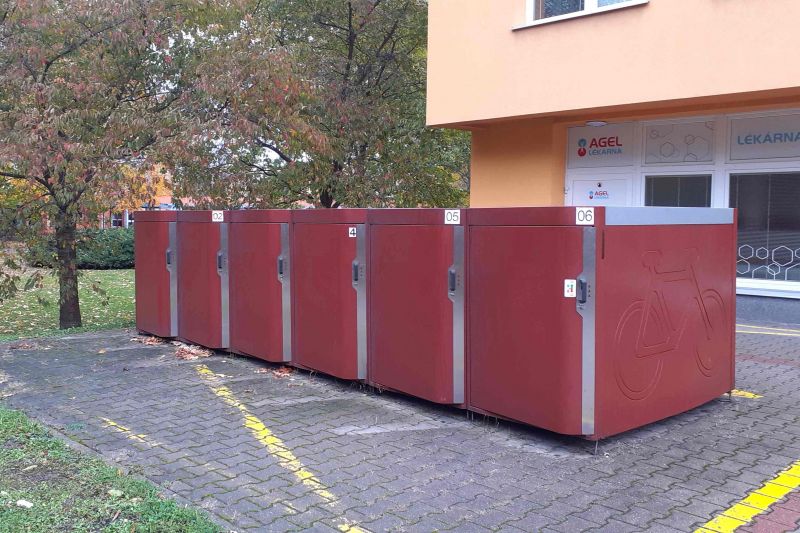 Bike Box - Bohumín, at the polyclinic