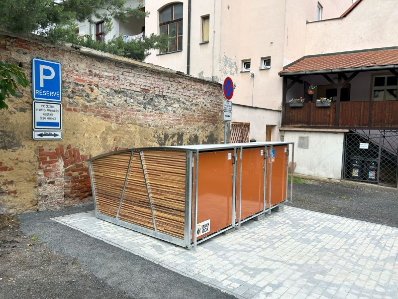 Bike Box - Ceska Kamenice, Jakubske namesti