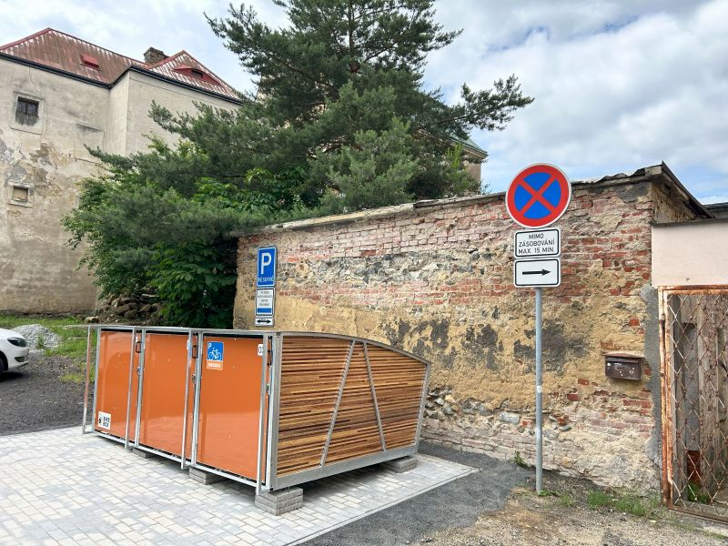 Bike Box - Ceska Kamenice, Jakubske namesti