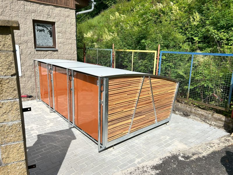 Bike Box - Ceska Kamenice, by the swimming pool