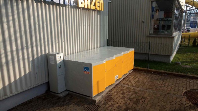 Bike Box - Ceska Lipa, swimming pool