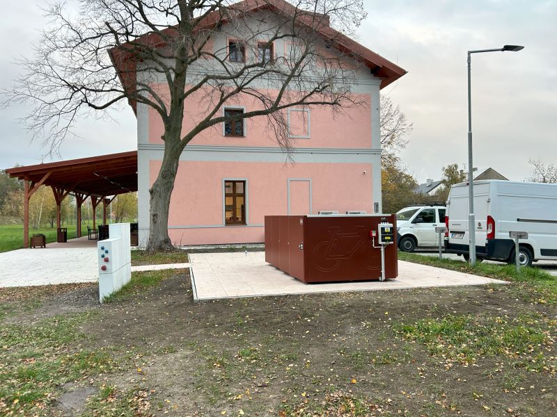 Bike Box - Horni Jiretin, Hotel Nadrazi