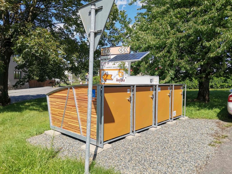 Bike Box - Krnov, train station Civilin