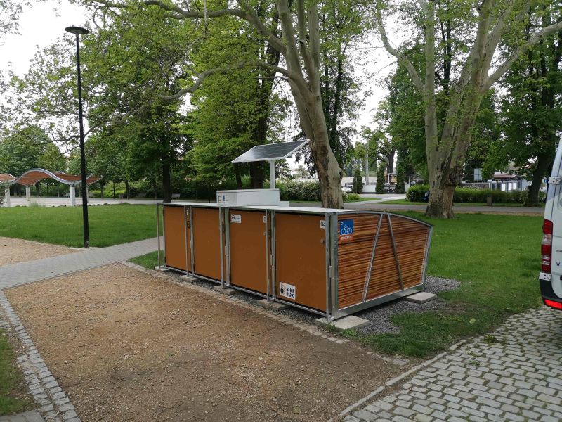 Bike Box - Krnov, Smetana's orchards