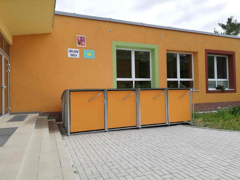 Bike Box - Most, 4th elementary school of Vaclav Talich
