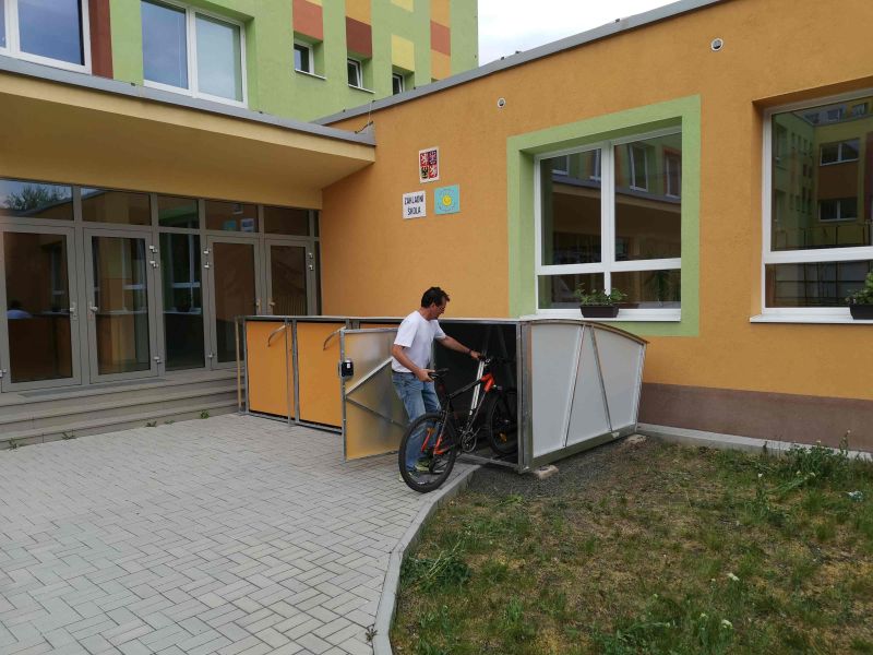 Bike Box - Most, 4th elementary school of Vaclav Talich