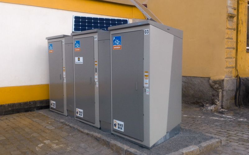 Bike Box - Tábor, at the train station